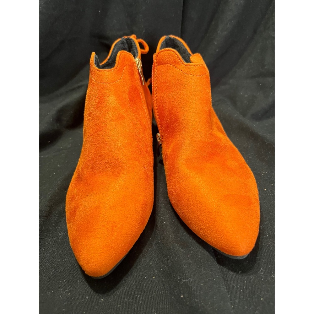 Cowgirl Chic Faux Suede Booties Orange US sz 6.5 Side Zip Low‎ Heal